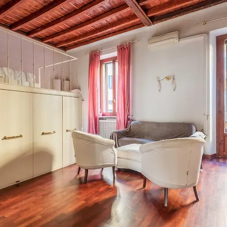 Cozy And Fancy Studio On The Navigli By Easylife Апартаменты Милан