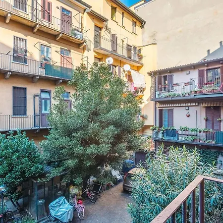 Cozy And Fancy Studio On The Navigli By Easylife Апартаменты