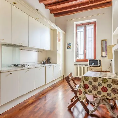 Cozy And Fancy Studio On The Navigli By Easylife Апартаменты Милан